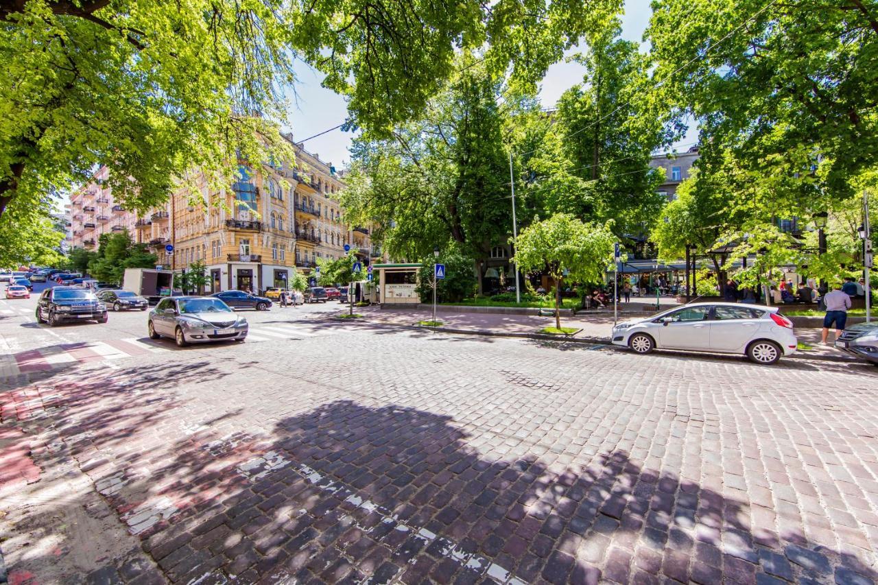 2К Квартира Поруч Із Майданом Незалежності Kiew Exterior foto